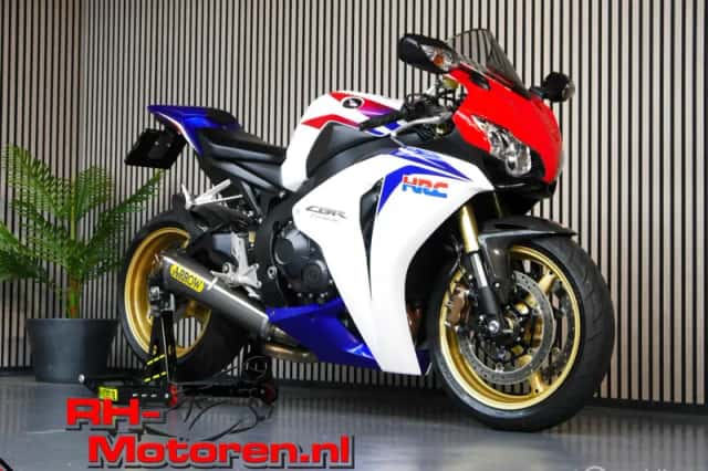 Honda Fireblade (2009) thumbnail 1