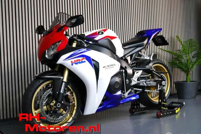Honda Fireblade (2009) thumbnail 6