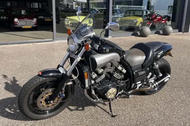 Yamaha VMX 1200 (1991) thumbnail 5