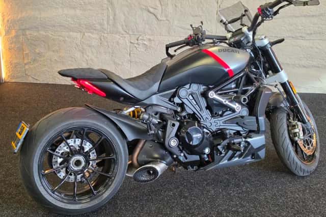 Ducati Xdiavel Black Star (2022) thumbnail 1