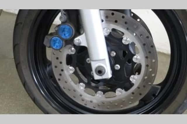 Yamaha FZS 600 Fazer (2002) thumbnail 6