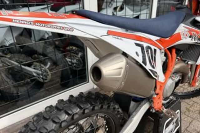KTM 450 SX-F (2022) thumbnail 3