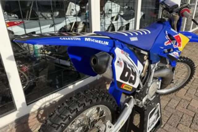 Yamaha YZ 250 (2008) thumbnail 3