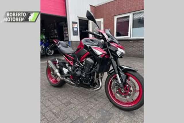Kawasaki Z900 (2024) thumbnail 2