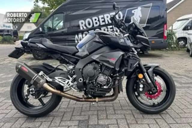 Yamaha MT-10 (2017) thumbnail 2