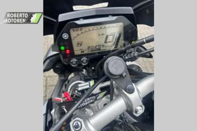 Yamaha MT-10 (2017) thumbnail 5