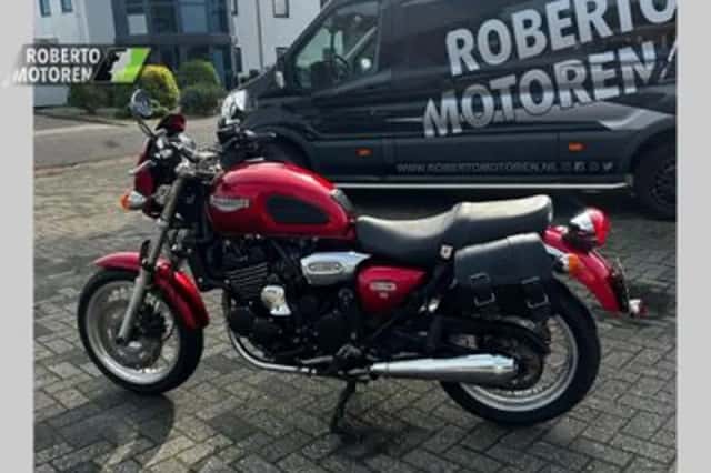 Triumph Legend TT (2001) thumbnail 1