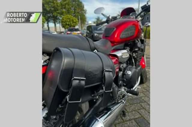Triumph Legend TT (2001) thumbnail 3