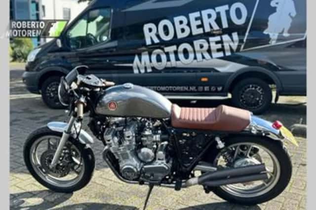 Yamaha XJ 900 F (1993) thumbnail 1