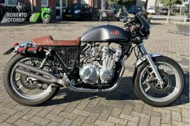 Yamaha XJ 900 F (1993) thumbnail 2