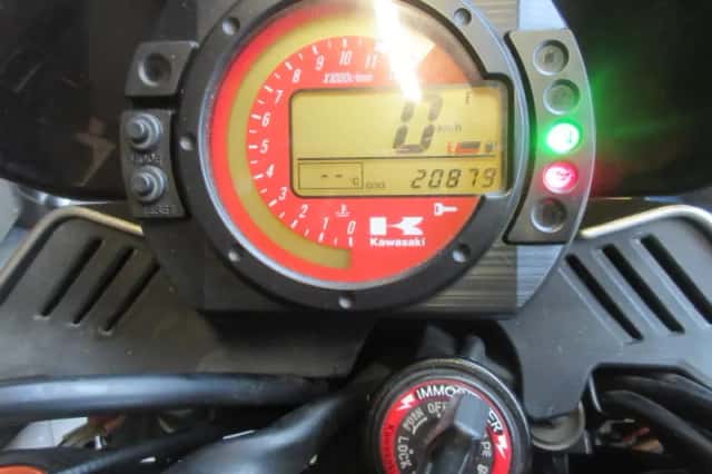 Kawasaki Z1000 (2006) thumbnail 2