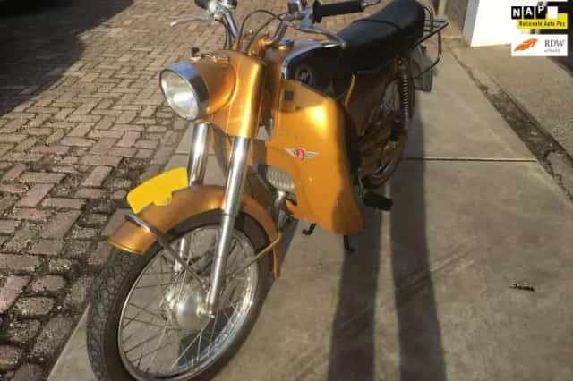 Zündapp Bromfiets GTS 50 goudhaantje (1973) thumbnail 1