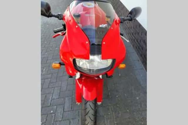 Ducati 750 (2002) thumbnail 5