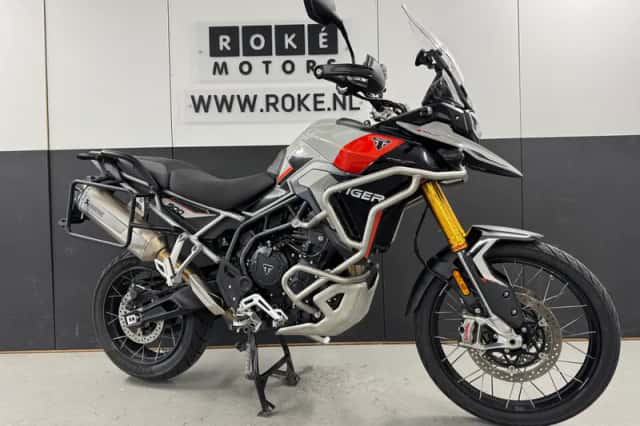 Triumph Tiger 900 Rally PRO (2025) thumbnail 1
