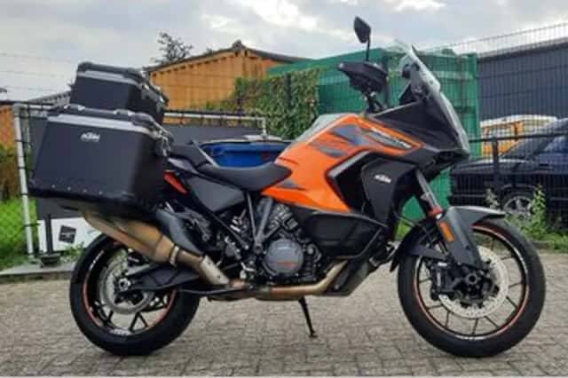KTM 1290 Super Adventure S (2021) thumbnail 2