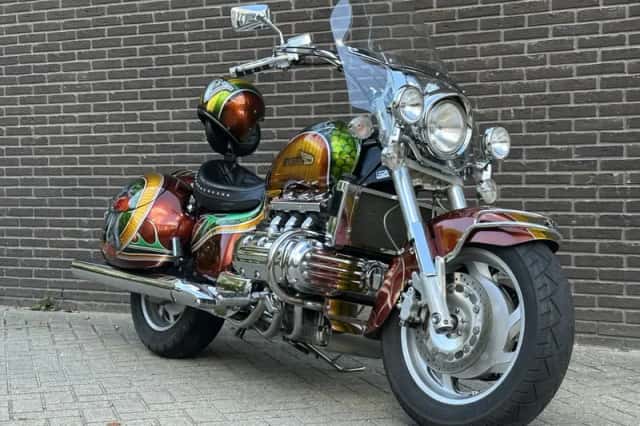 Honda F6 Valkeryie 1500 Airbrush (1998) thumbnail 1