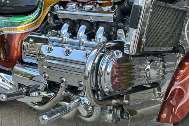 Honda F6 Valkeryie 1500 Airbrush (1998) thumbnail 6
