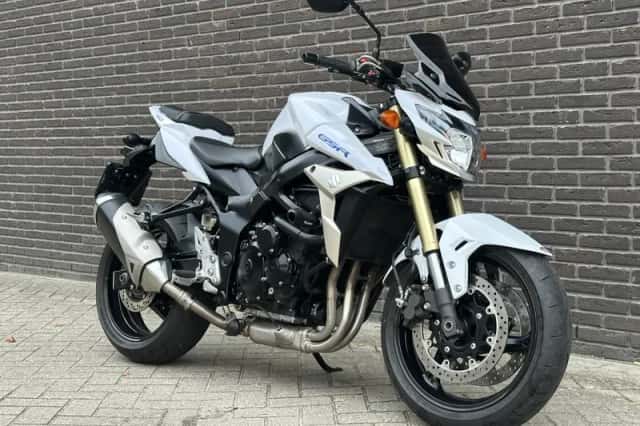 Suzuki GSR750 (2014) thumbnail 3
