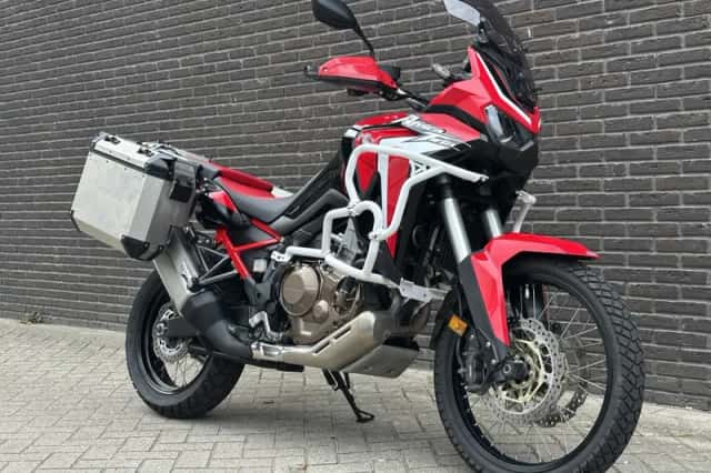 Honda CRF 1100 Africa twin (2020) thumbnail 3