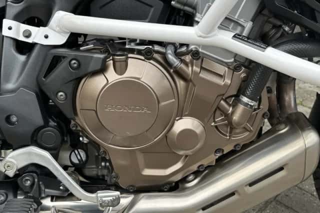 Honda CRF 1100 Africa twin (2020) thumbnail 6