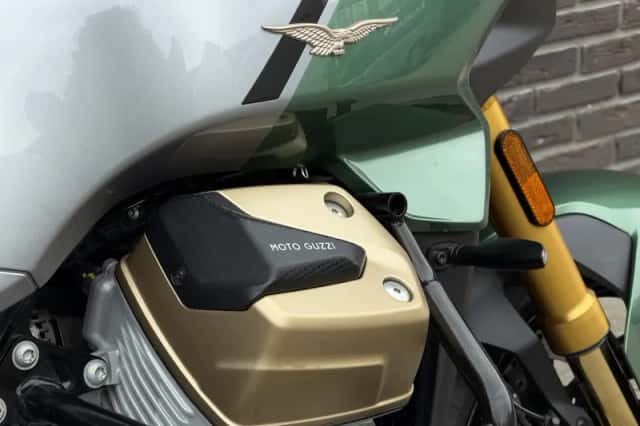 Moto Guzzi V100 Mandello S (2024) thumbnail 6