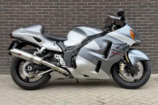 Suzuki GSX 1300R Hayabusa (2003) thumbnail 5