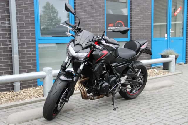 Kawasaki Z650 (2024) thumbnail 5