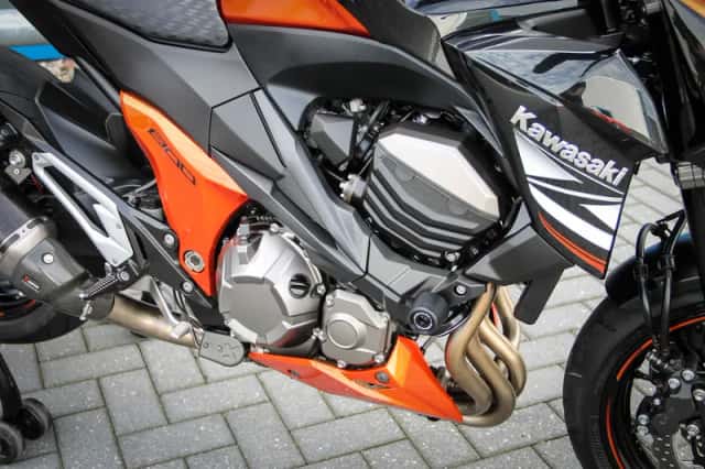 Kawasaki Z800 (2014) thumbnail 4