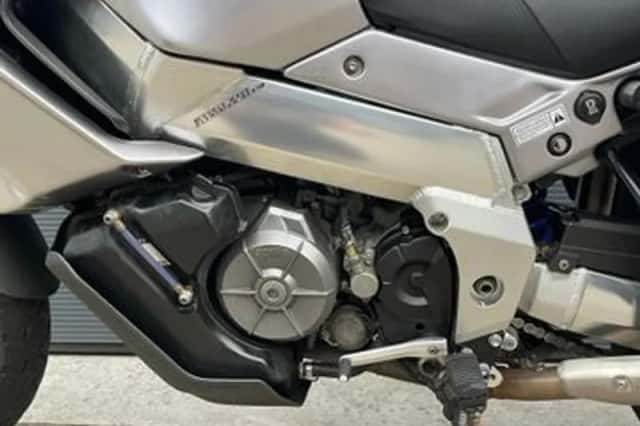 Aprilia ETV 1000 Caponord (2003) thumbnail 4