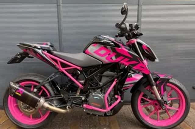KTM 390 Duke (2018) thumbnail 1