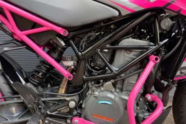 KTM 390 Duke (2018) thumbnail 3