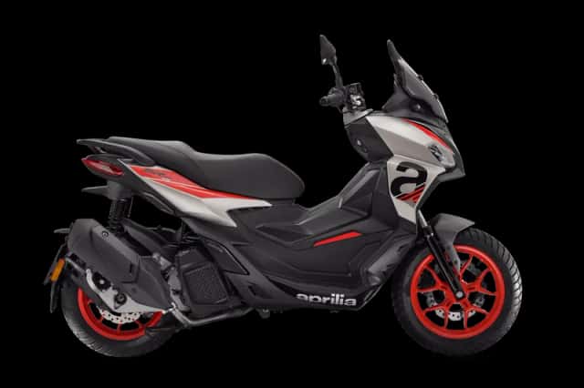 Aprilia SR GT (2026) thumbnail 3