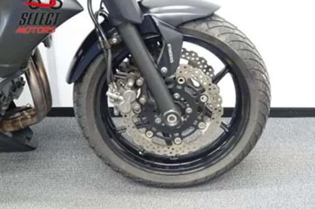 Kawasaki ER-6n (2013) thumbnail 5