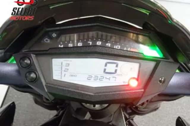 Kawasaki Z1000 (2016) thumbnail 2