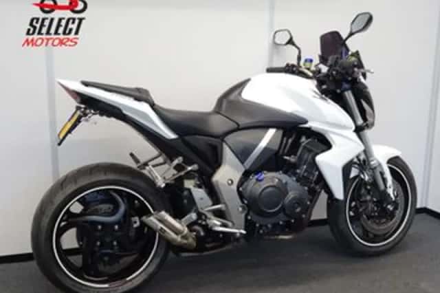 Honda CB1000R (2011) thumbnail 3