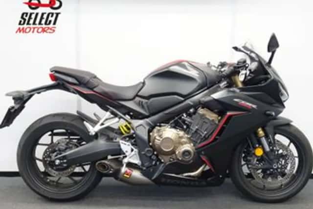 Honda CBR650R (2019) thumbnail 1