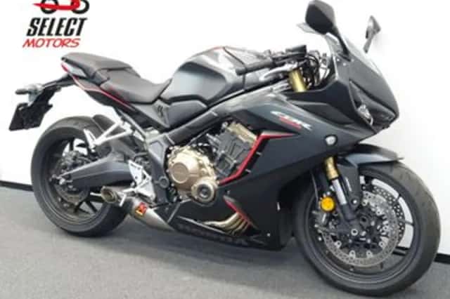 Honda CBR650R (2019) thumbnail 4