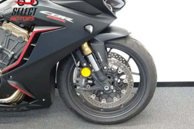 Honda CBR650R (2019) thumbnail 5