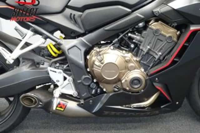 Honda CBR650R (2019) thumbnail 6