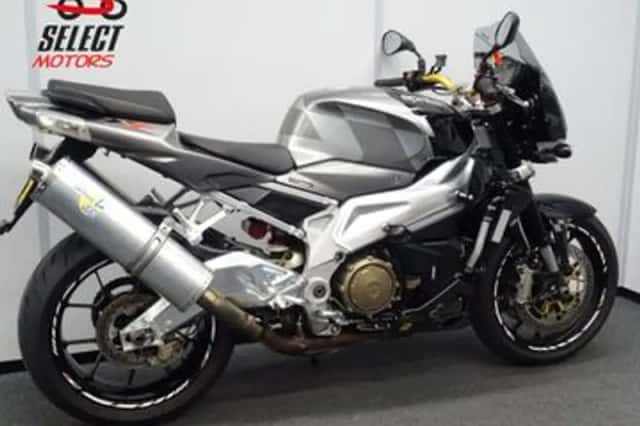 Aprilia Tuono (2007) thumbnail 3