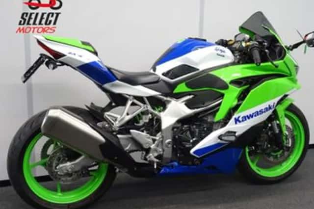 Kawasaki Ninja ZX-4RR (2024) thumbnail 3