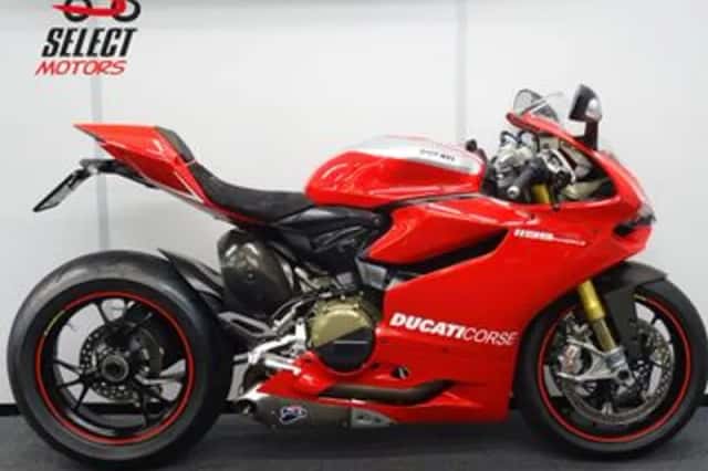 Ducati Panigale 1199 (2014) thumbnail 1