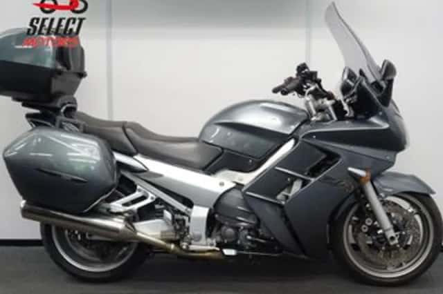 Yamaha FJR1300 (2004) thumbnail 1