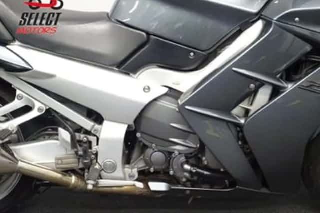 Yamaha FJR1300 (2004) thumbnail 6