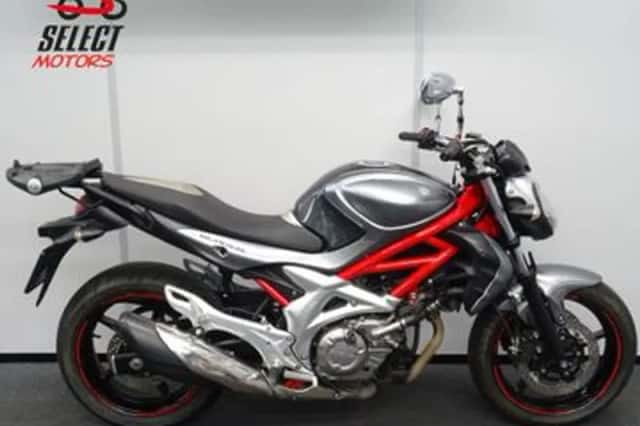 Suzuki SFV 650 Gladius (2011) thumbnail 3