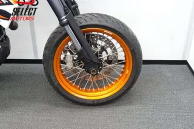 KTM 690 SMC R (2014) thumbnail 5