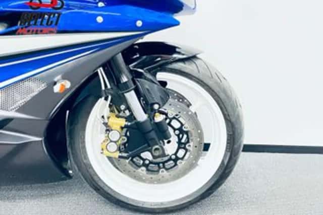 Yamaha YZF-R6 (2006) thumbnail 5