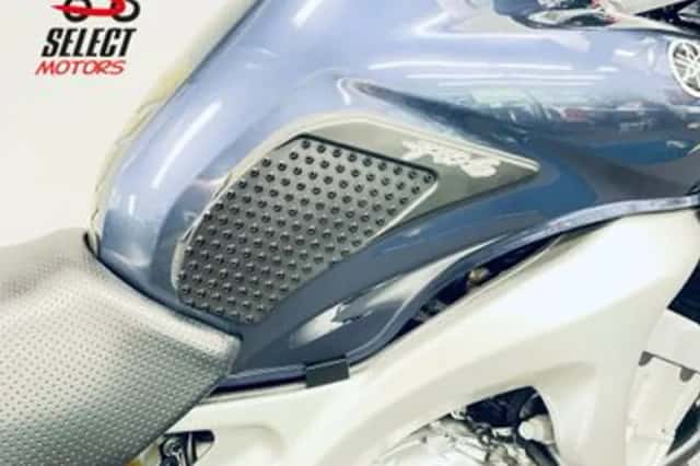 Yamaha FZS 600 Fazer (2005) thumbnail 5