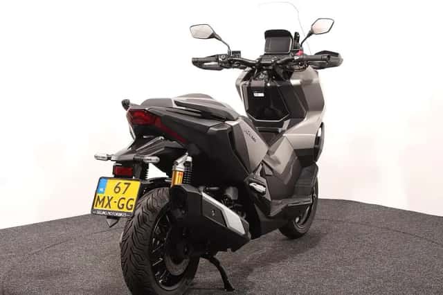 Honda Adv 350 (0) thumbnail 2
