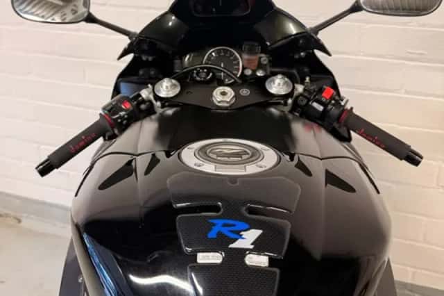 Yamaha YZF-R1 (2006) thumbnail 4